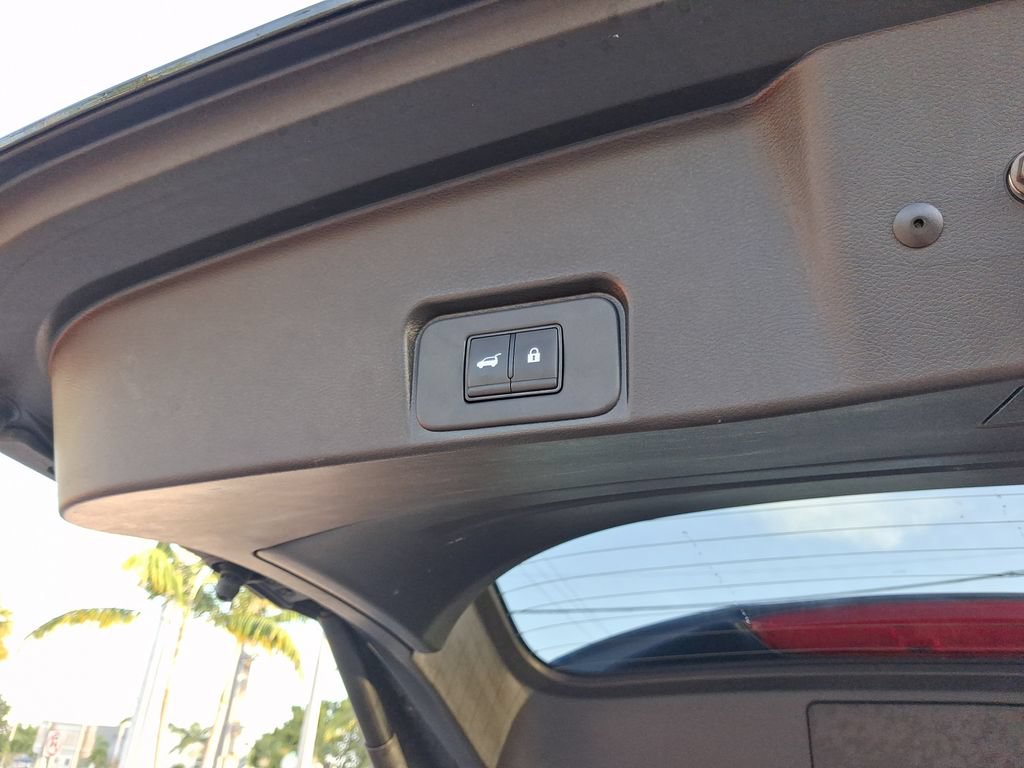 Used 2026 Nissan Rogue SV FWD image 15