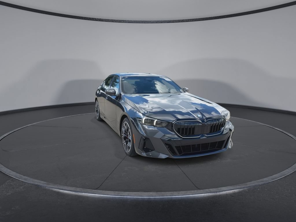 Used 2027 BMW 530i w/ M Sport Package RWD image 3