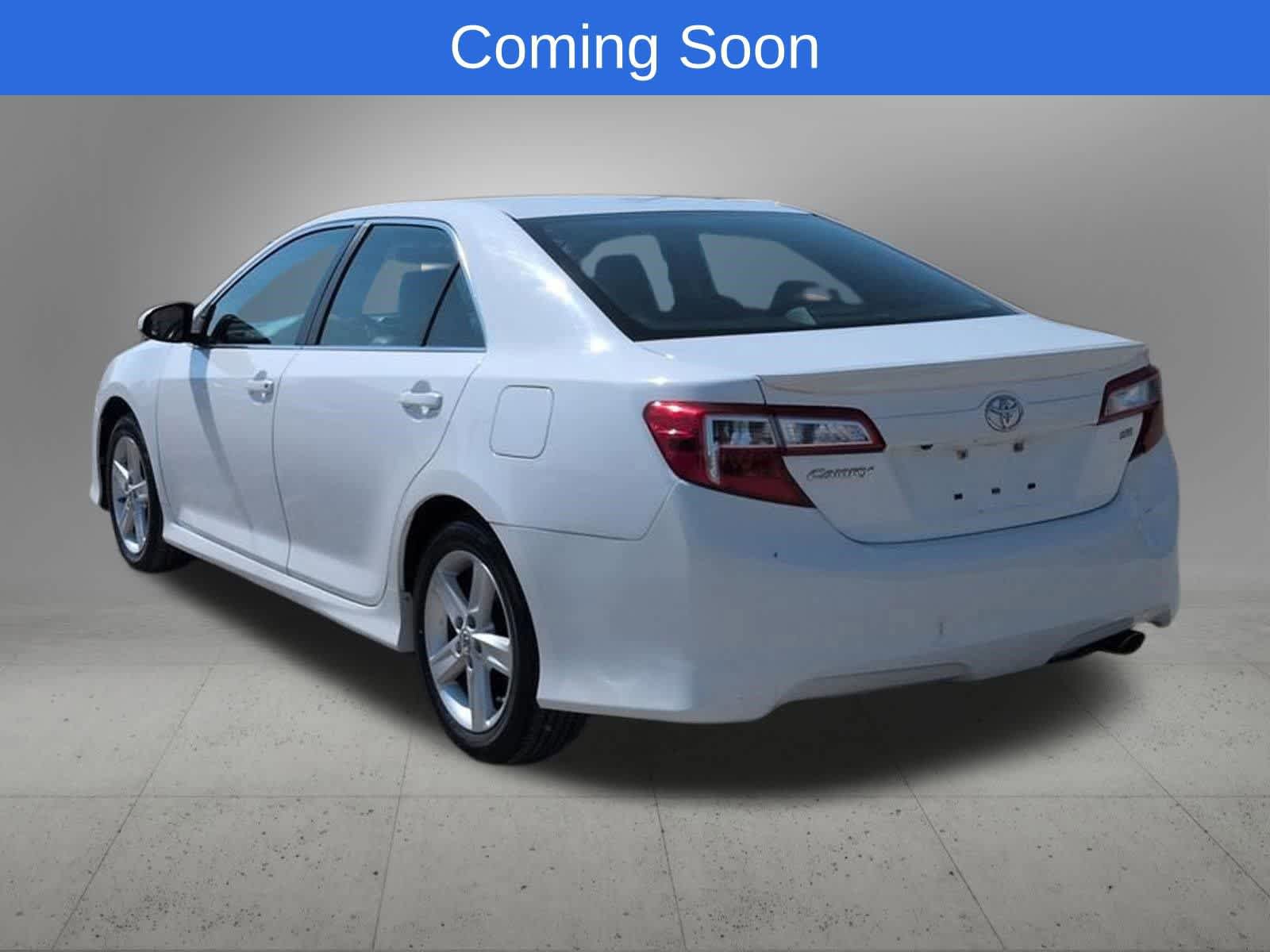 Used 2014 Toyota Camry SE FWD image 4