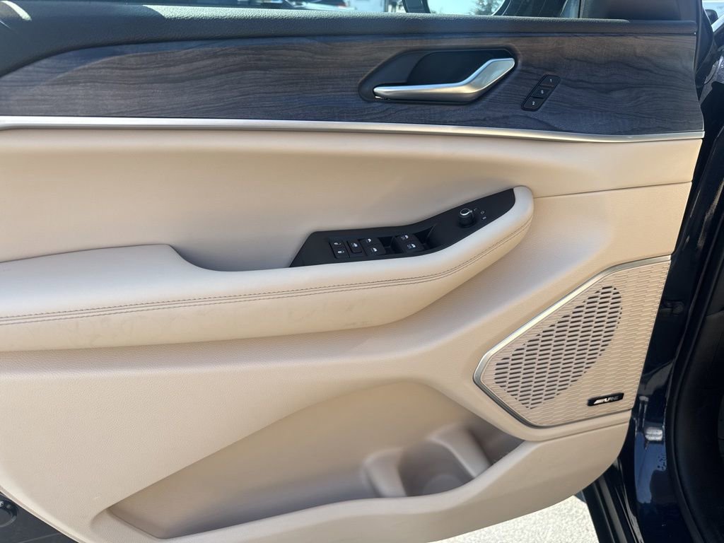 Certified 2024 Jeep Grand Cherokee Limited image 14