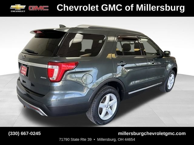 Used 2016 Ford Explorer XLT w/ Equipment Group 202A AWD/4WD image 3