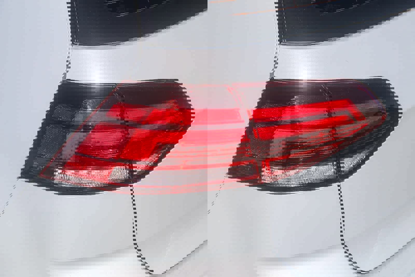 Used 2018 Volkswagen GTI SE image 27