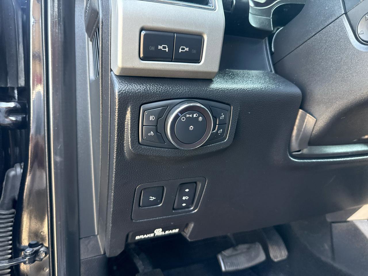 Used 2019 Ford F350 Lariat w/ Lariat Ultimate Package AWD/4WD image 15