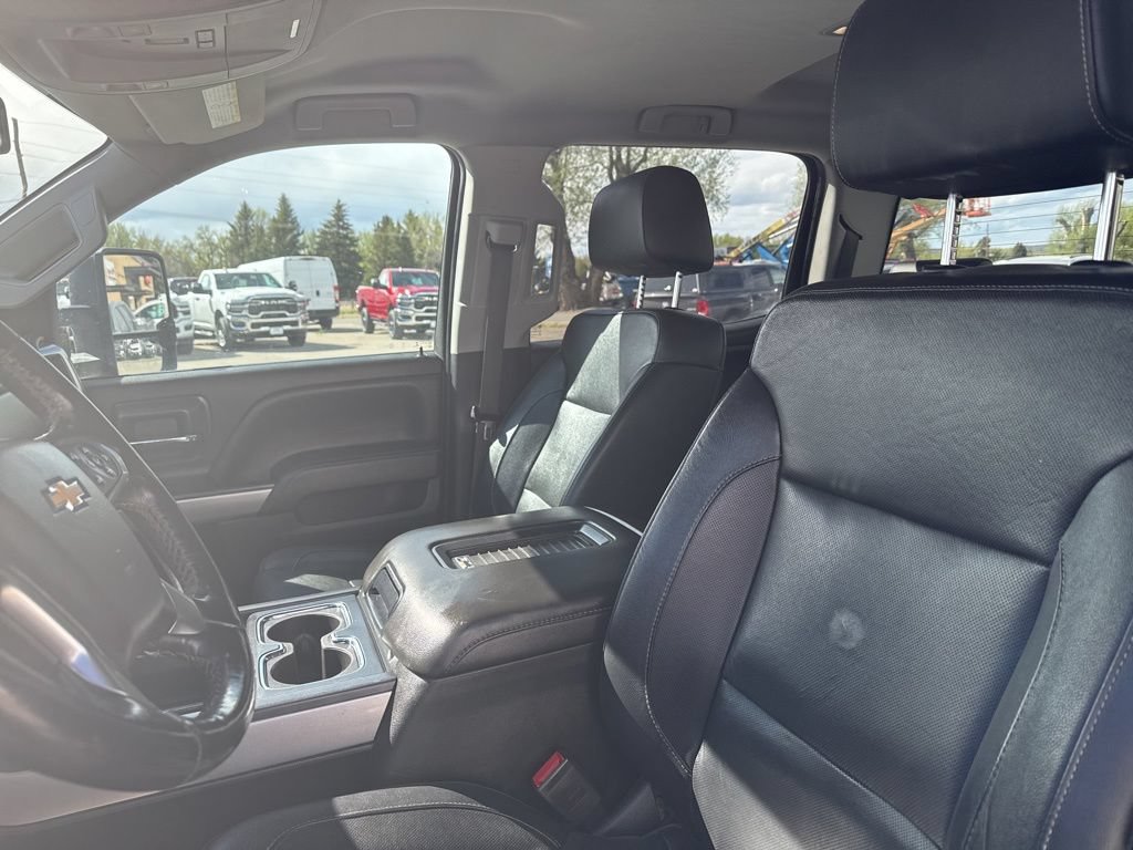 Used 2018 Chevrolet Silverado 2500 LTZ w/ Duramax Plus Package AWD/4WD image 11