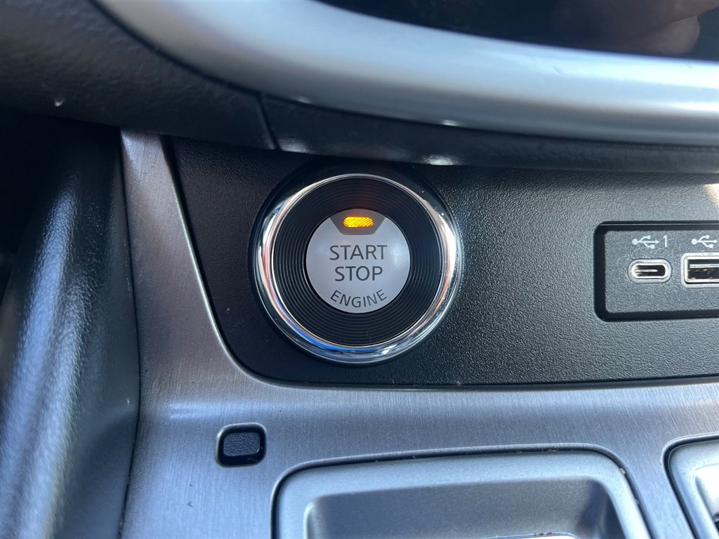 Used 2021 Nissan Murano S image 22