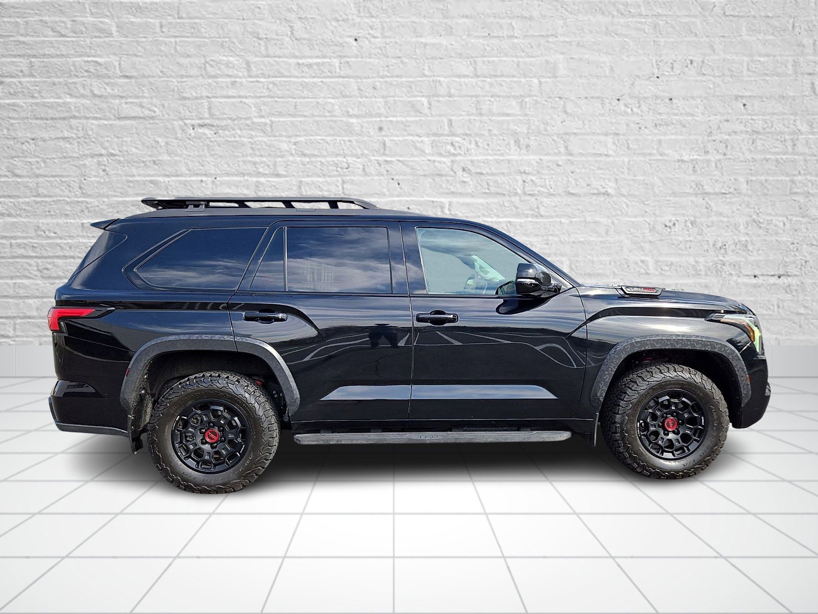 Used 2023 Toyota Sequoia TRD Pro AWD/4WD image 7