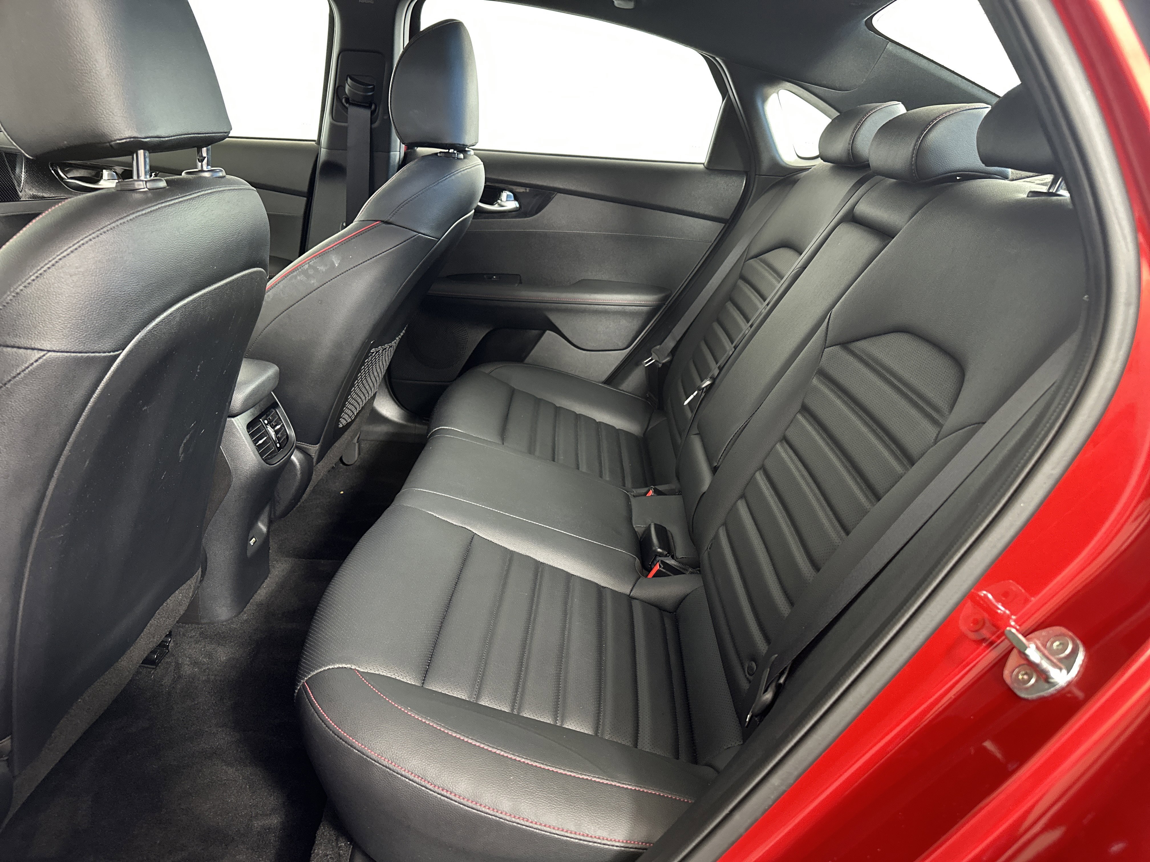 Used 2023 Kia Forte GT w/ GT2 Package image 7