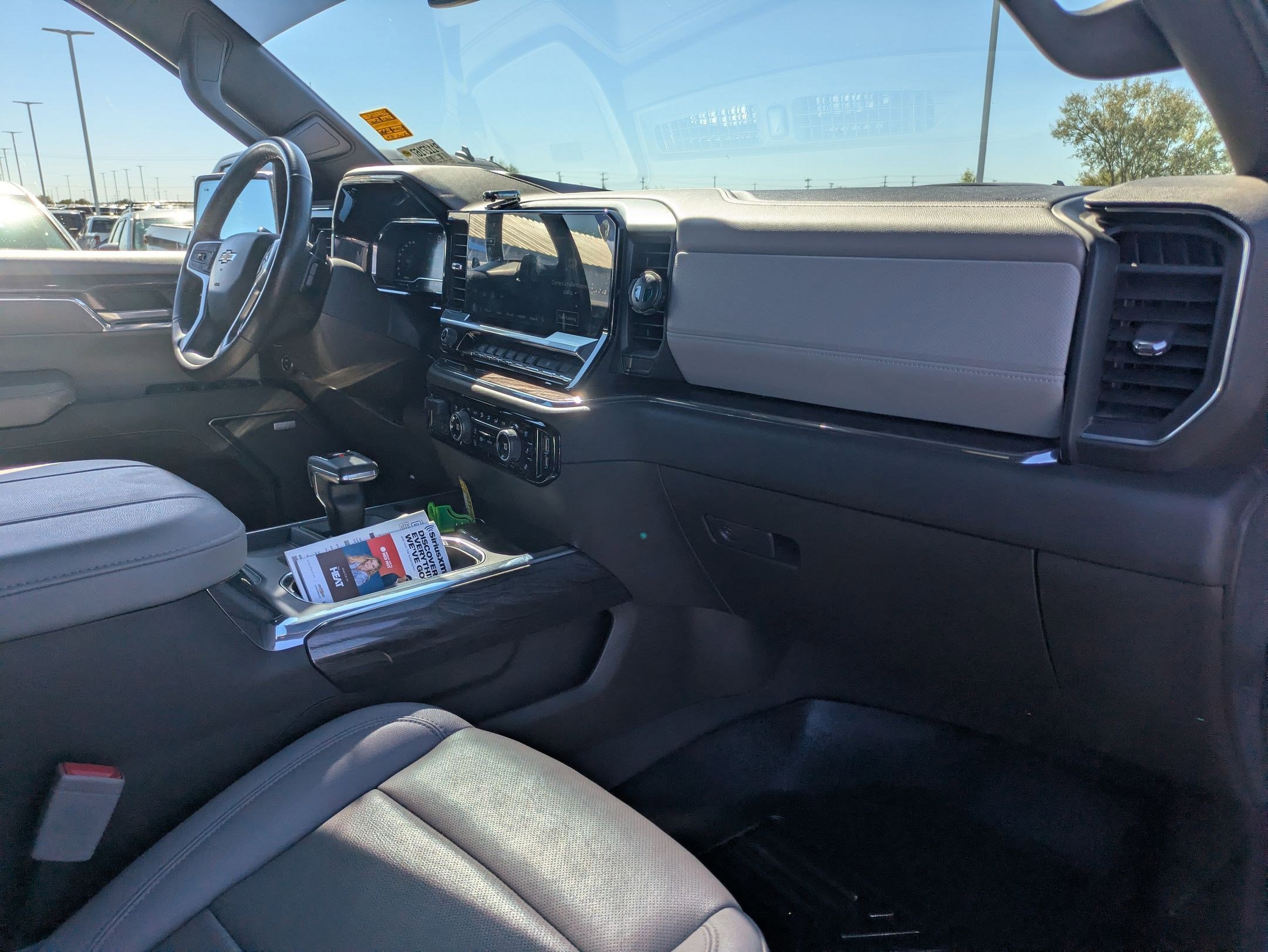 Certified 2023 Chevrolet Silverado 1500 LTZ image 27