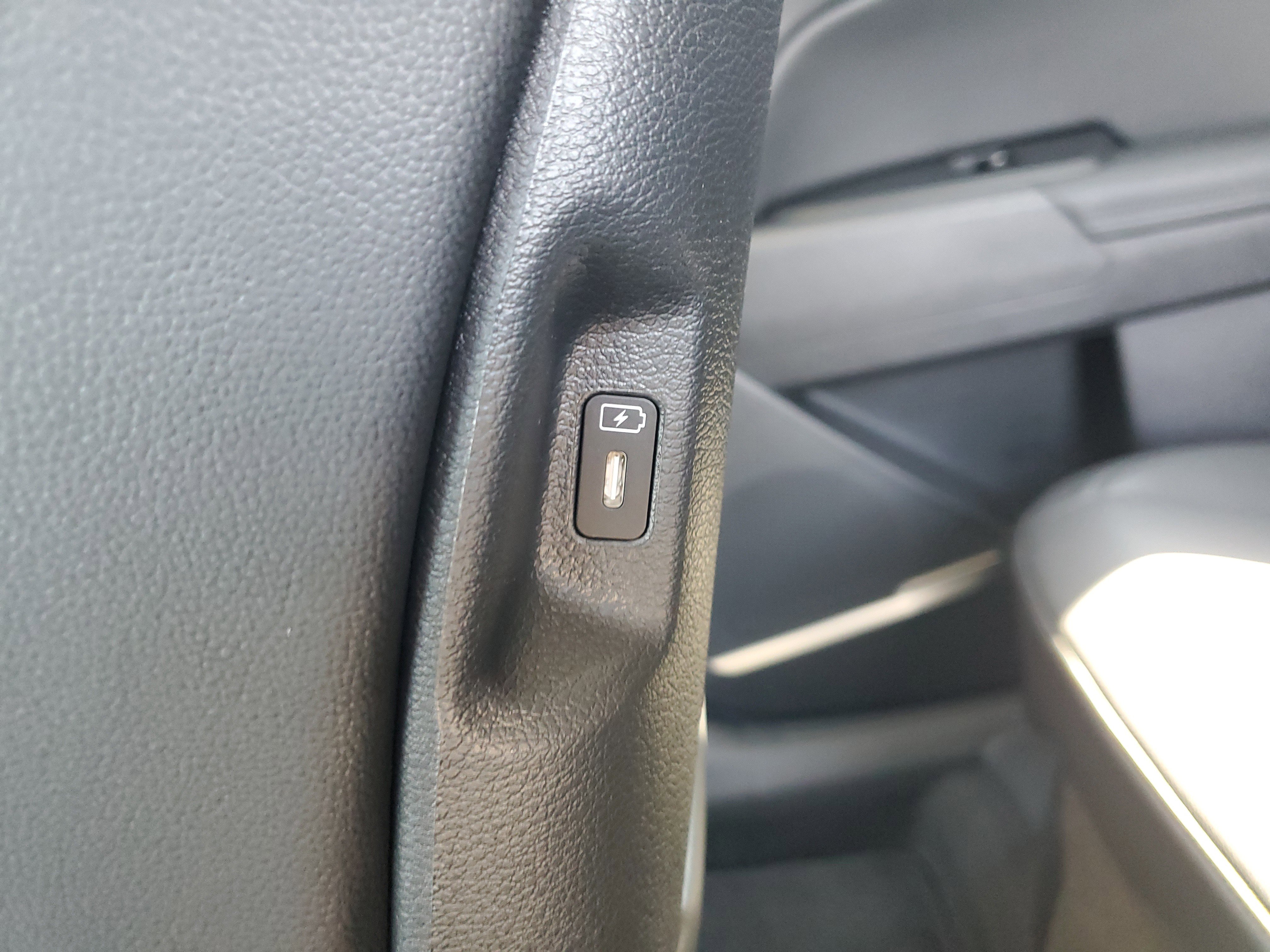 New 2026 Kia Sportage EX image 12