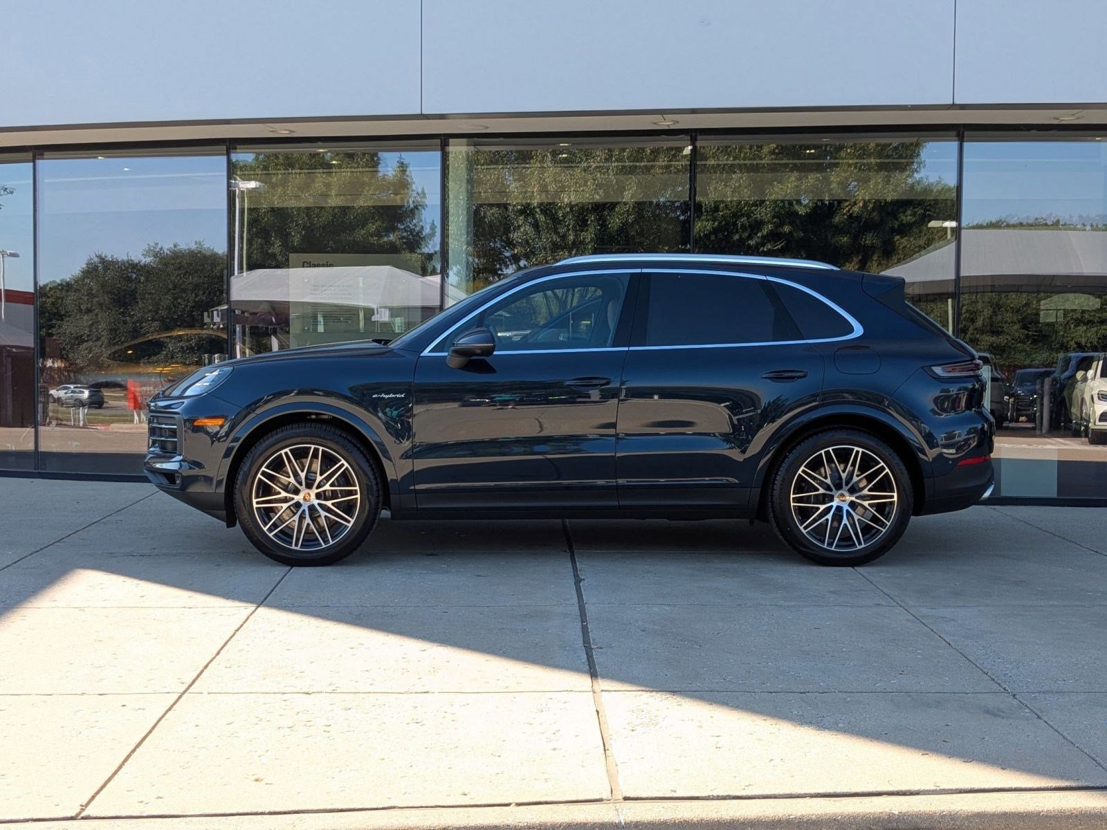New 2026 Porsche Cayenne E-Hybrid image 2
