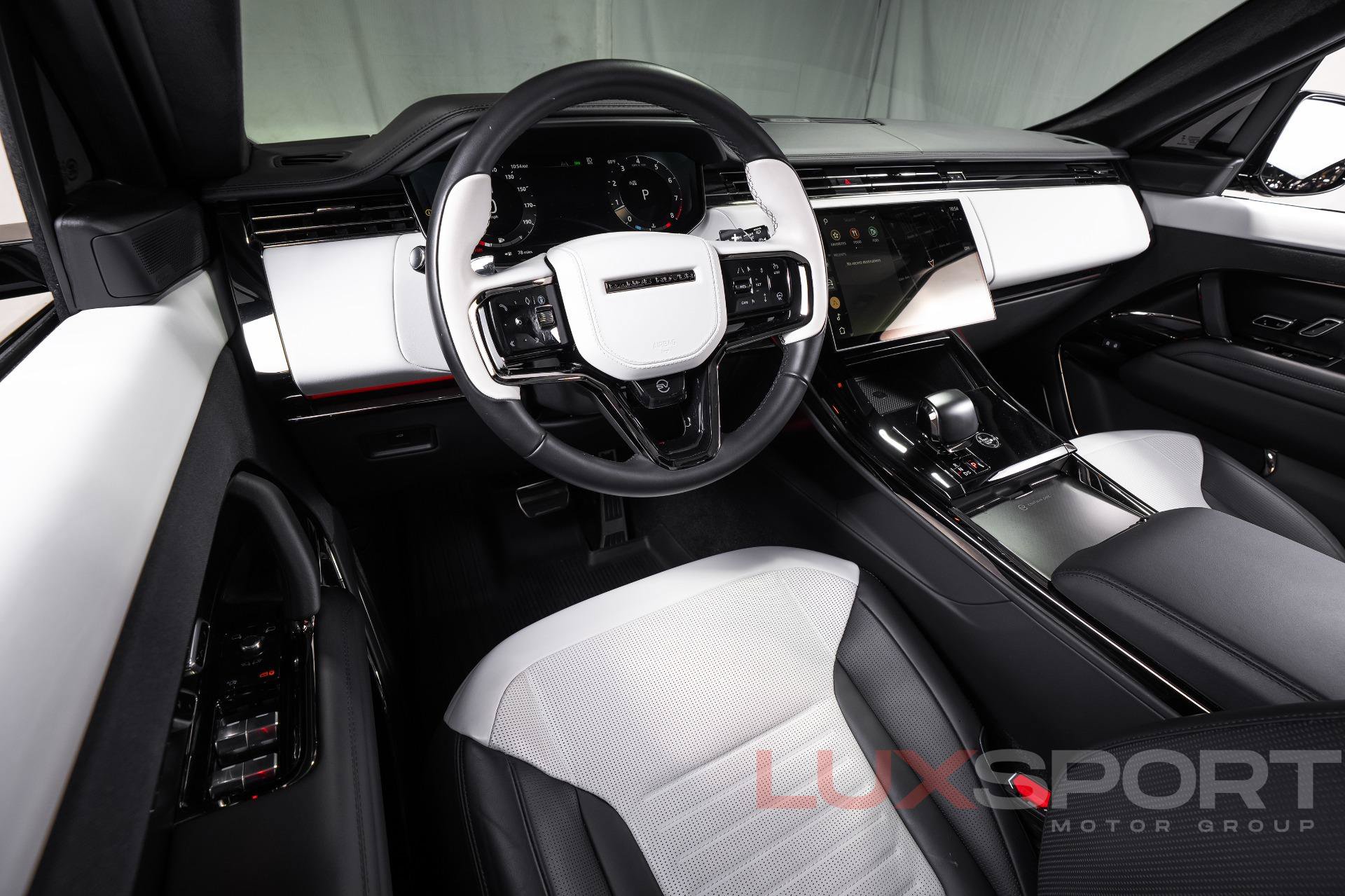 Used 2024 Land Rover Range Rover Sport AWD/4WD image 28