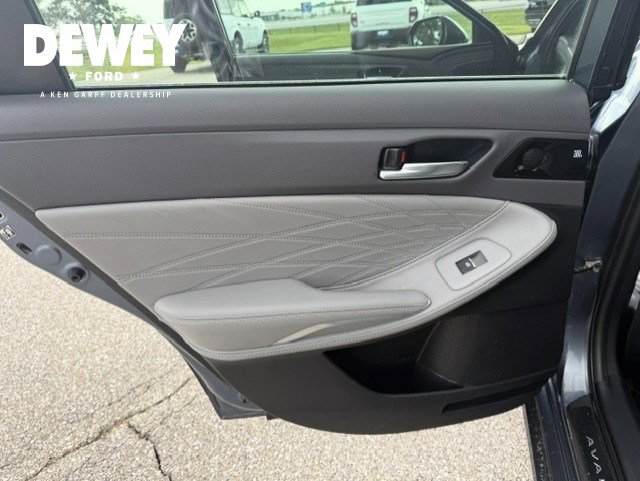 Used 2020 Toyota Avalon Limited w/ Advanced Safety Package FWD image 26