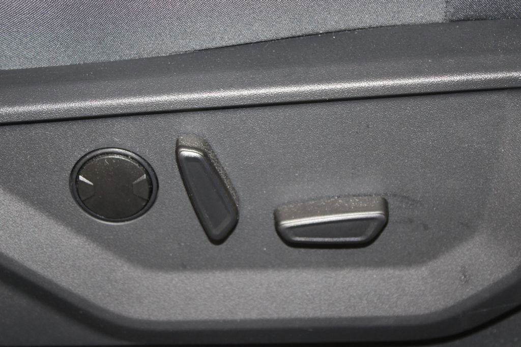 Used 2025 Ford Expedition Active image 28