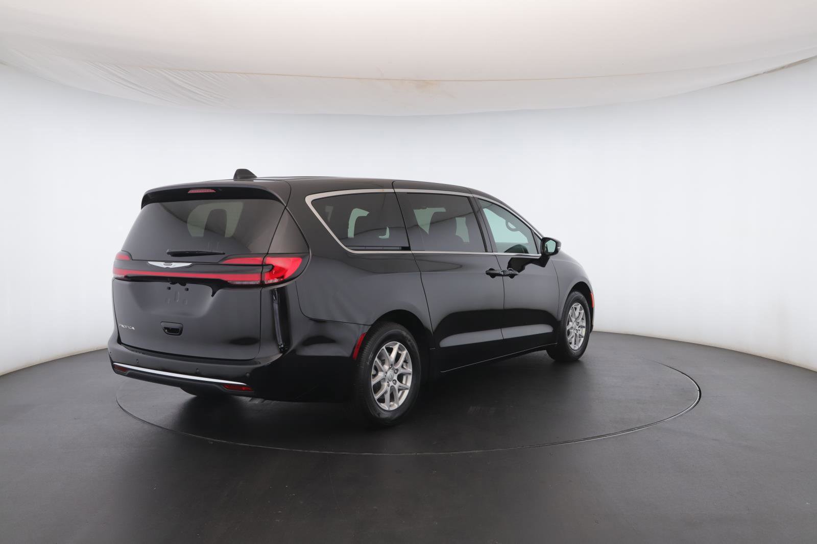 New 2026 Chrysler Pacifica Select image 27