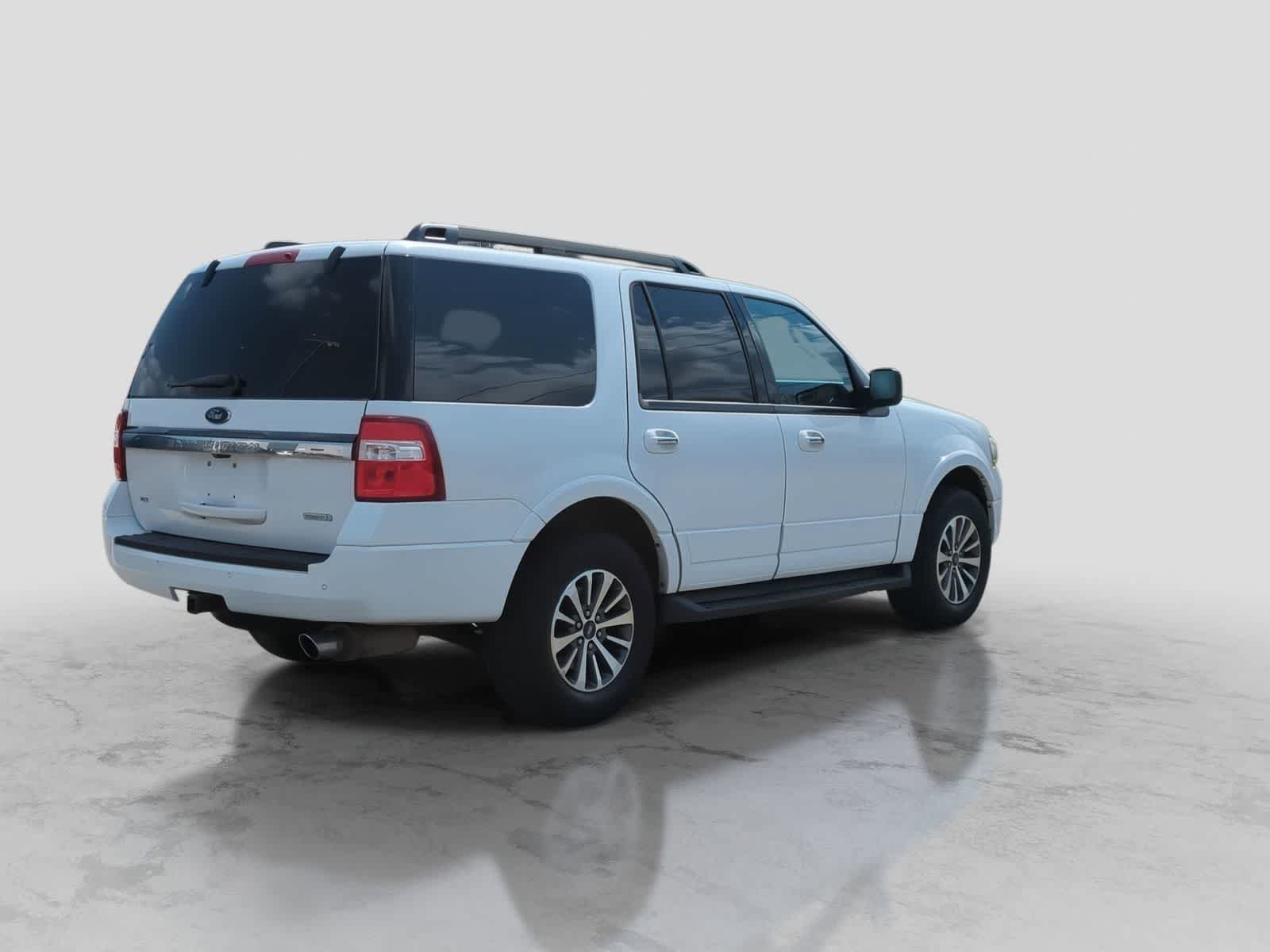 Used 2017 Ford Expedition XLT AWD/4WD image 8