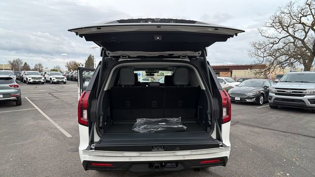 New 2025 Ford Expedition Active image 12