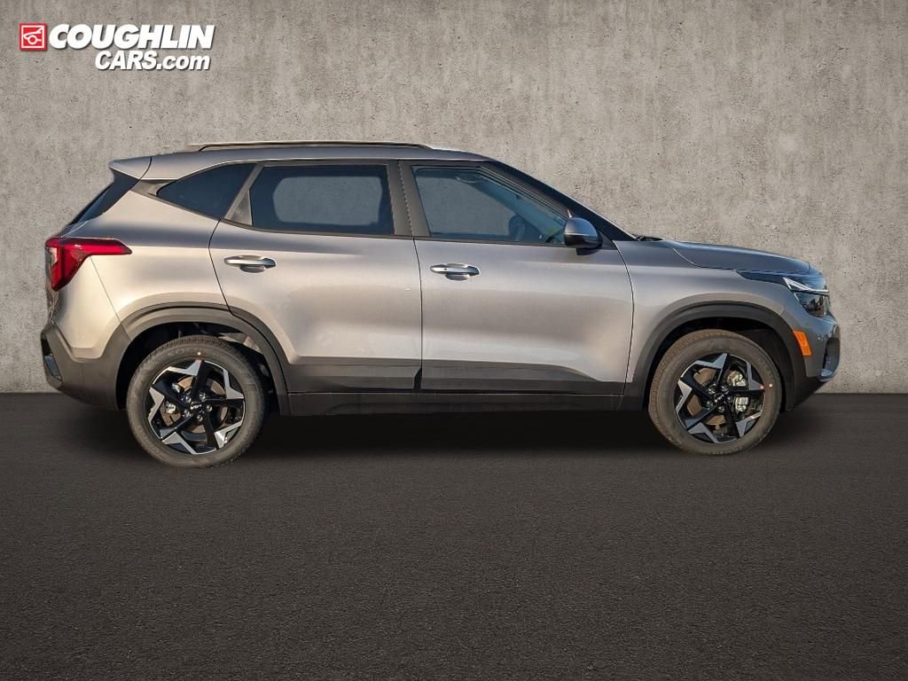 New 2026 Kia Seltos S image 9