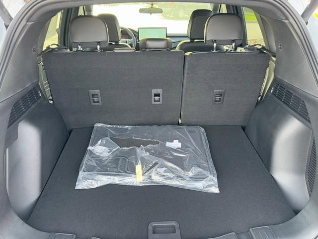 New 2025 Ford Escape ST-Line w/ Tech Pack #1 image 18