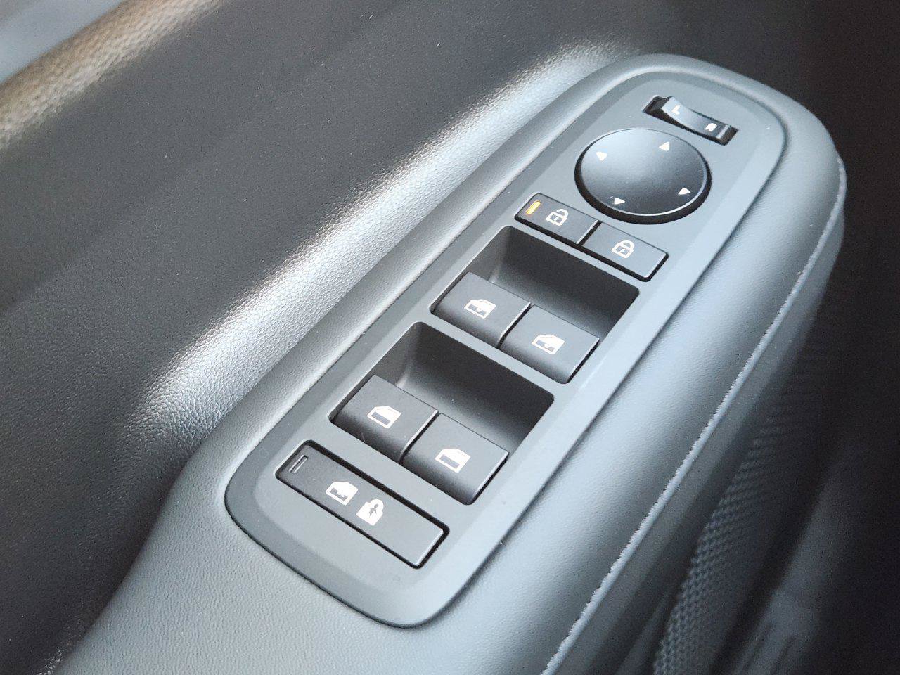 New 2026 Hyundai Santa Fe SEL FWD image 21