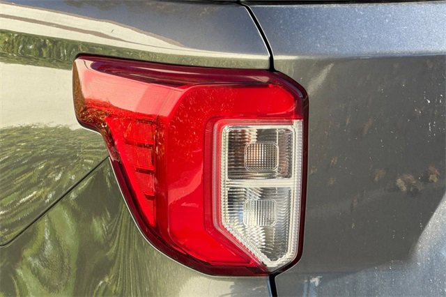 Used 2022 Ford Explorer XLT w/ Equipment Group 202A image 46