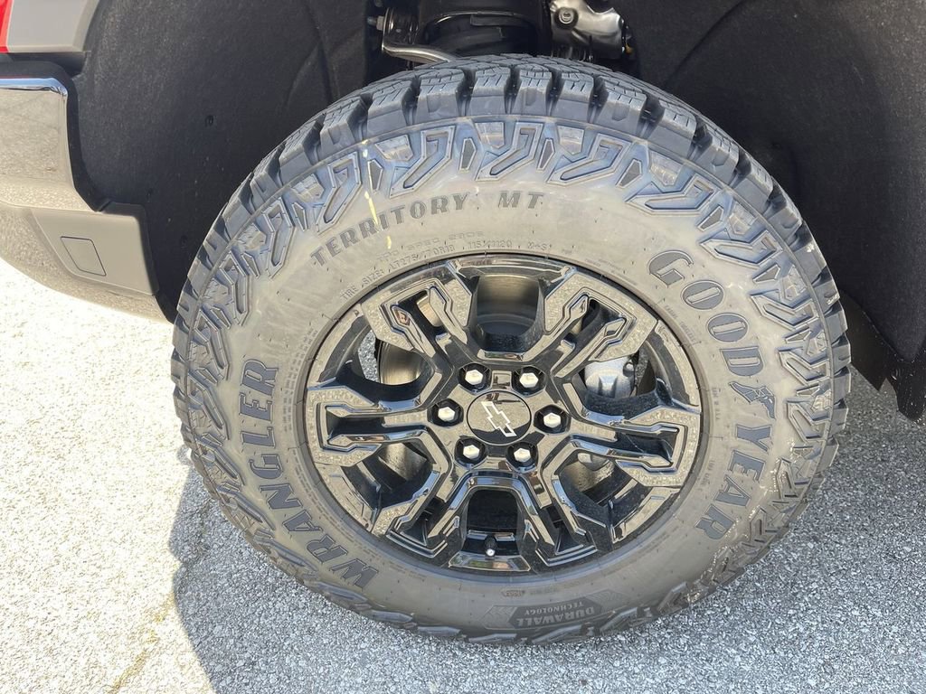 New 2026 Chevrolet Silverado 1500 ZR2 w/ LPO, Dark Essentials Package AWD/4WD image 10