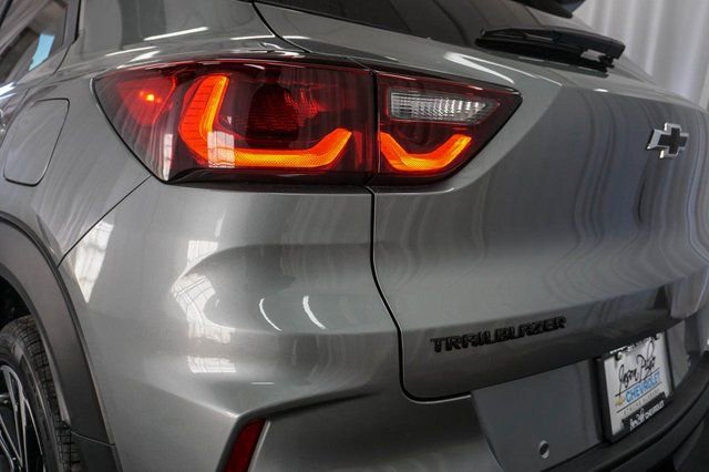 New 2025 Chevrolet TrailBlazer RS w/ Convenience Package image 16