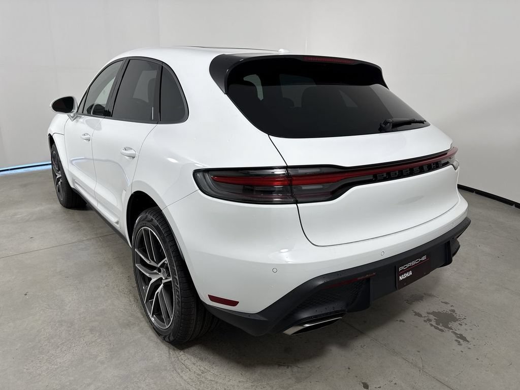 New 2026 Porsche Macan AWD/4WD image 3