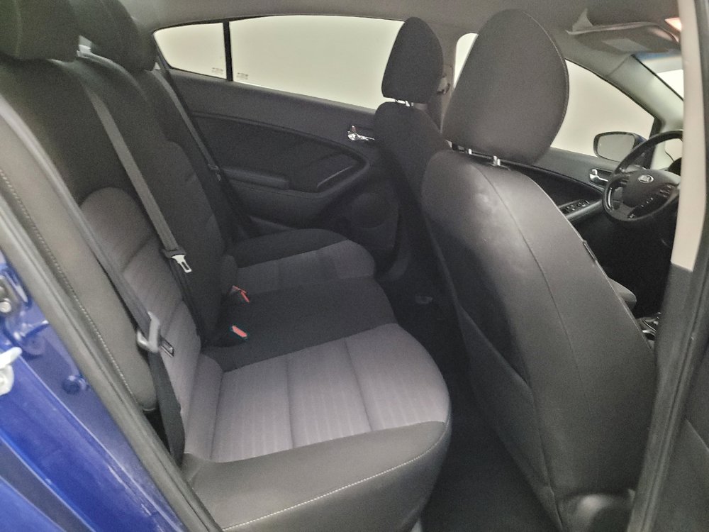Used 2017 Kia Forte S w/ S Technology Package FWD image 19