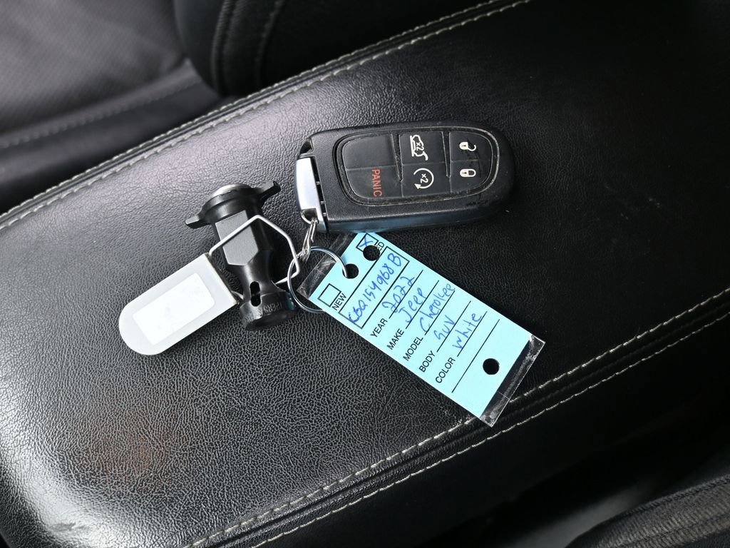 Used 2022 Jeep Cherokee Latitude Lux image 19