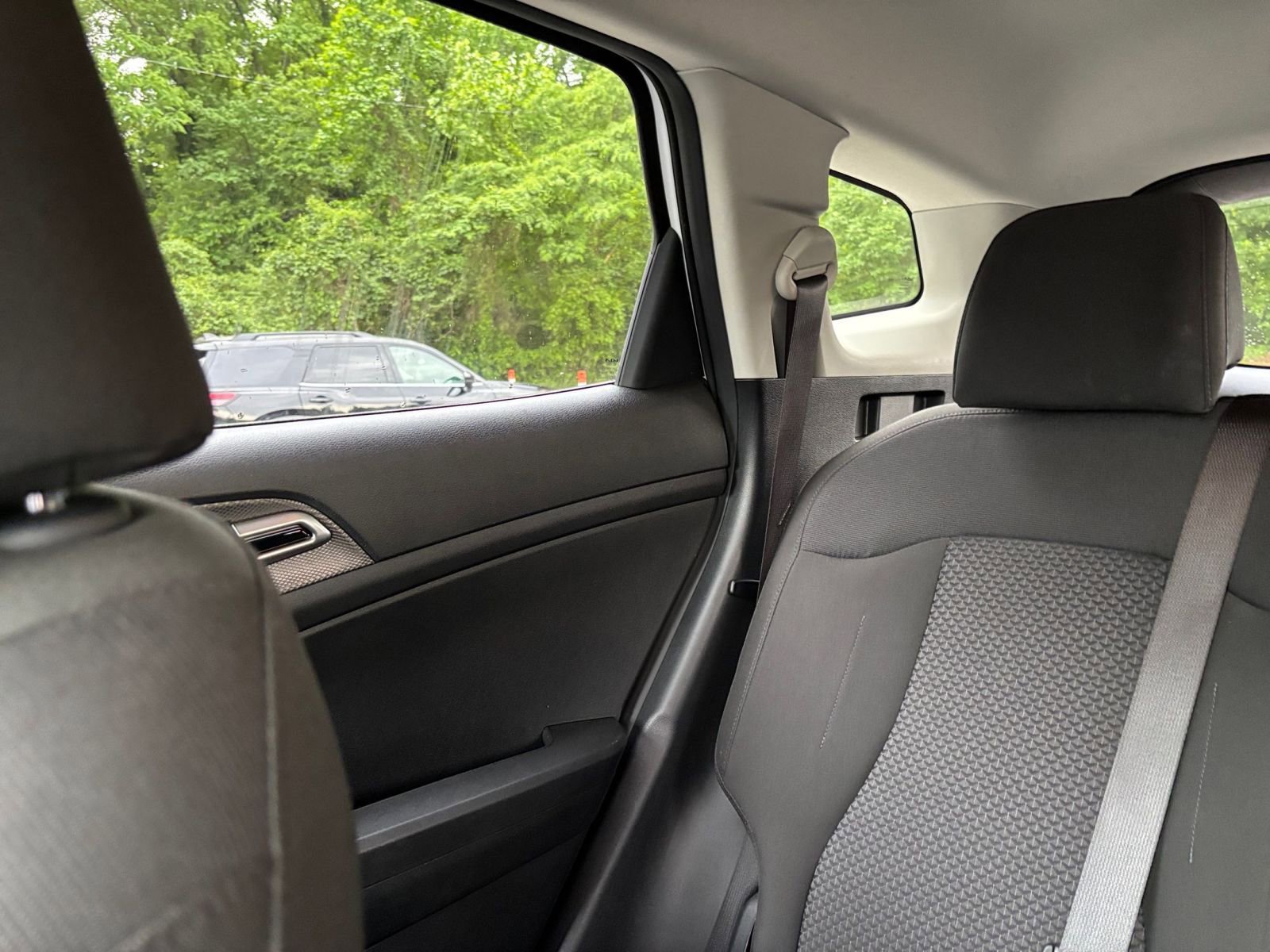 Used 2025 Kia Sportage LX FWD image 38