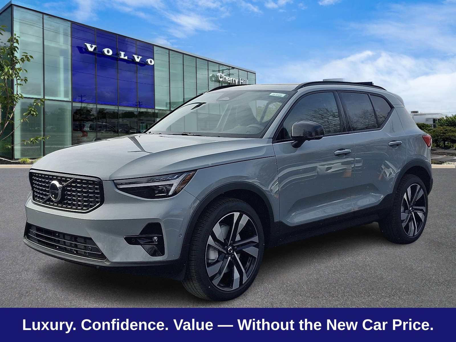 New 2026 Volvo XC40 B5 Ultra w/ Protection Package Premier AWD/4WD image 2