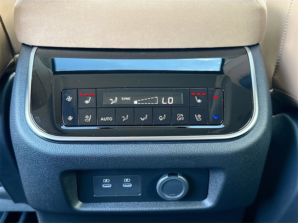 New 2026 INFINITI QX80 Luxe w/ Cargo Package image 27