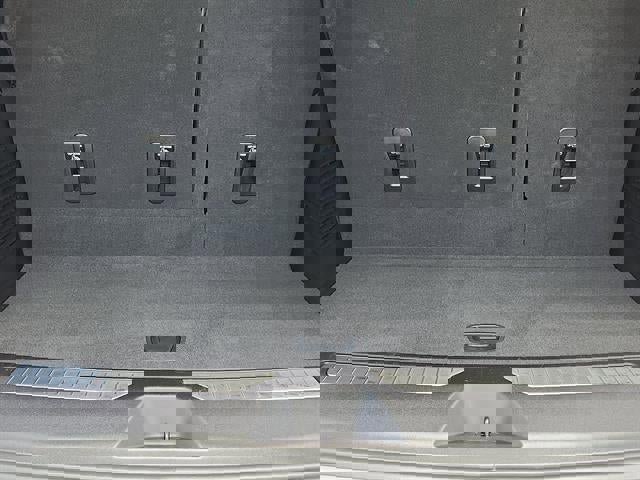 Used 2025 GMC Yukon AT4 Ultimate image 30