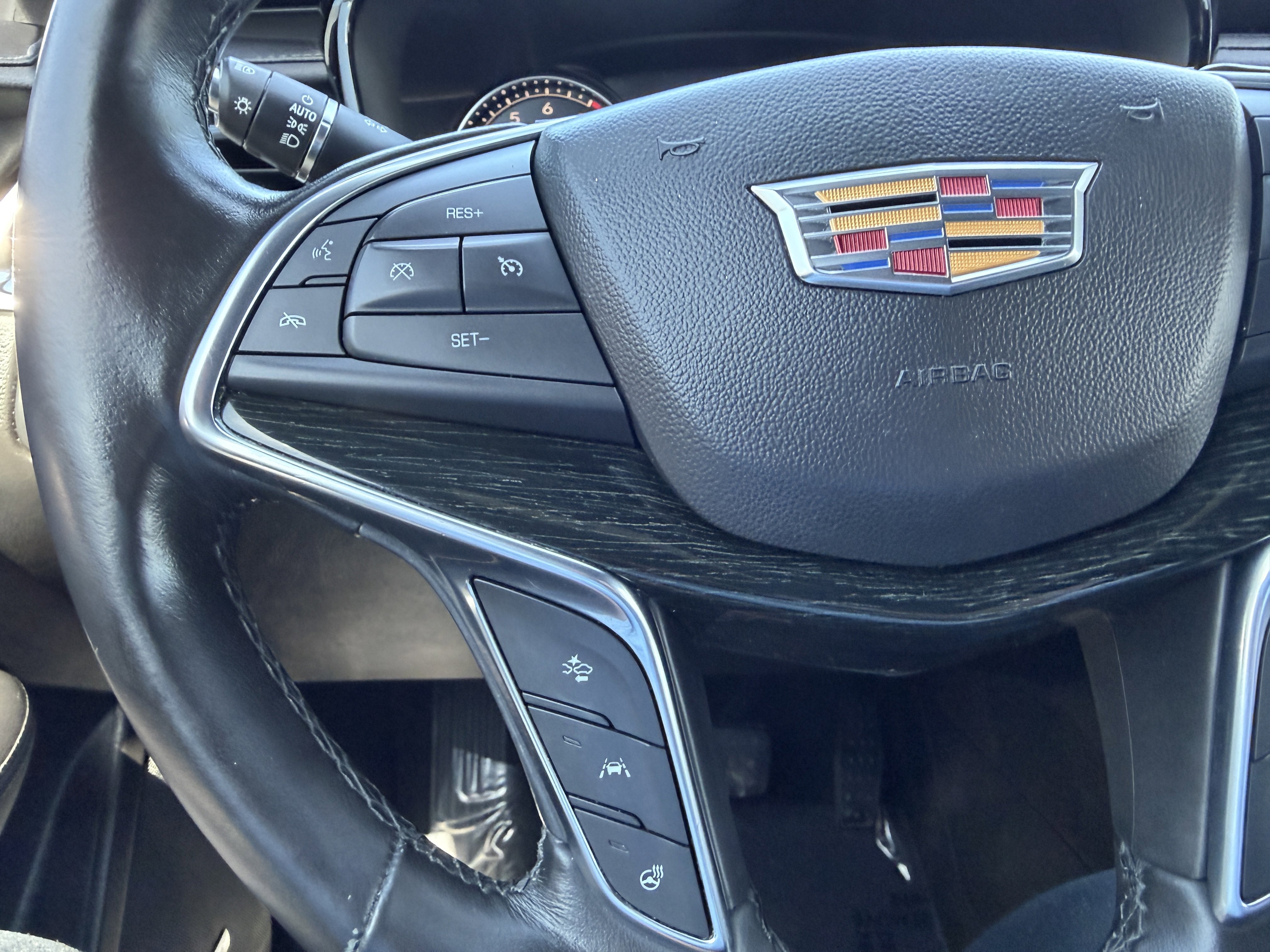Used 2020 Cadillac XT5 Premium Luxury FWD image 27
