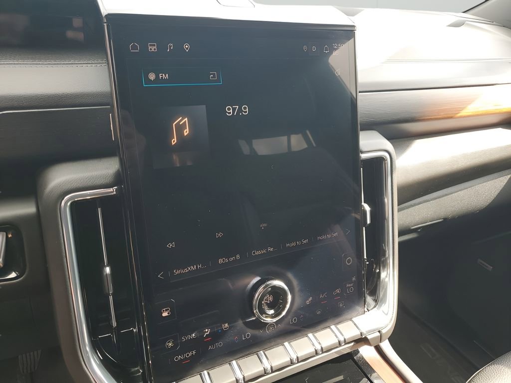 Used 2025 GMC Yukon Denali image 40