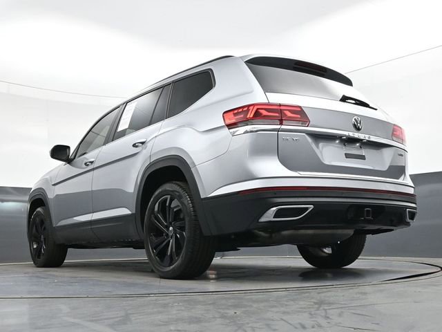 Used 2022 Volkswagen Atlas SE w/ Black Wheel Package AWD/4WD image 34