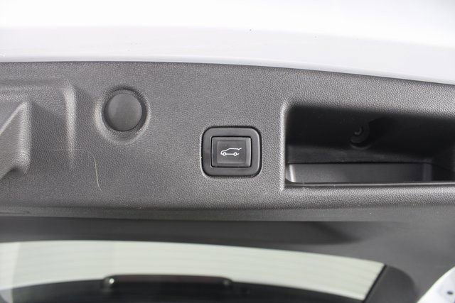 Used 2024 Chevrolet Equinox LT w/ LPO, Floor Liner Package image 17