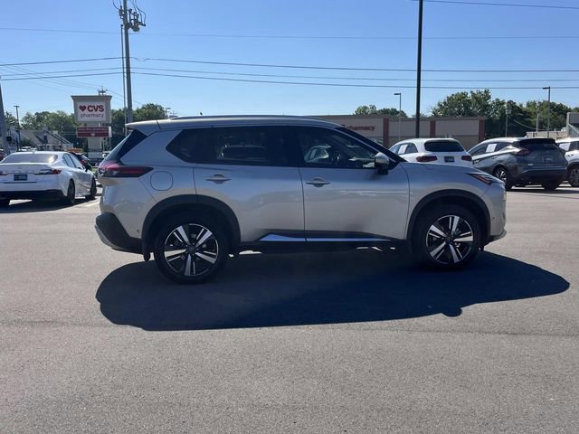 Used 2022 Nissan Rogue Platinum w/ Head-Up Display Package FWD image 4