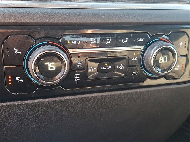 Used 2023 Chevrolet Silverado 1500 LT image 15