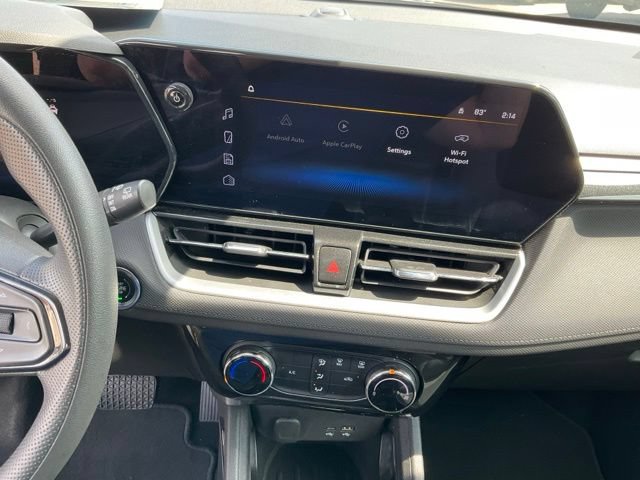 Used 2025 Chevrolet TrailBlazer LT AWD/4WD image 12