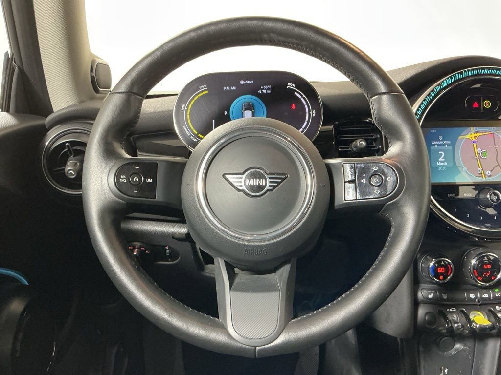 Certified 2024 MINI Cooper SE image 17
