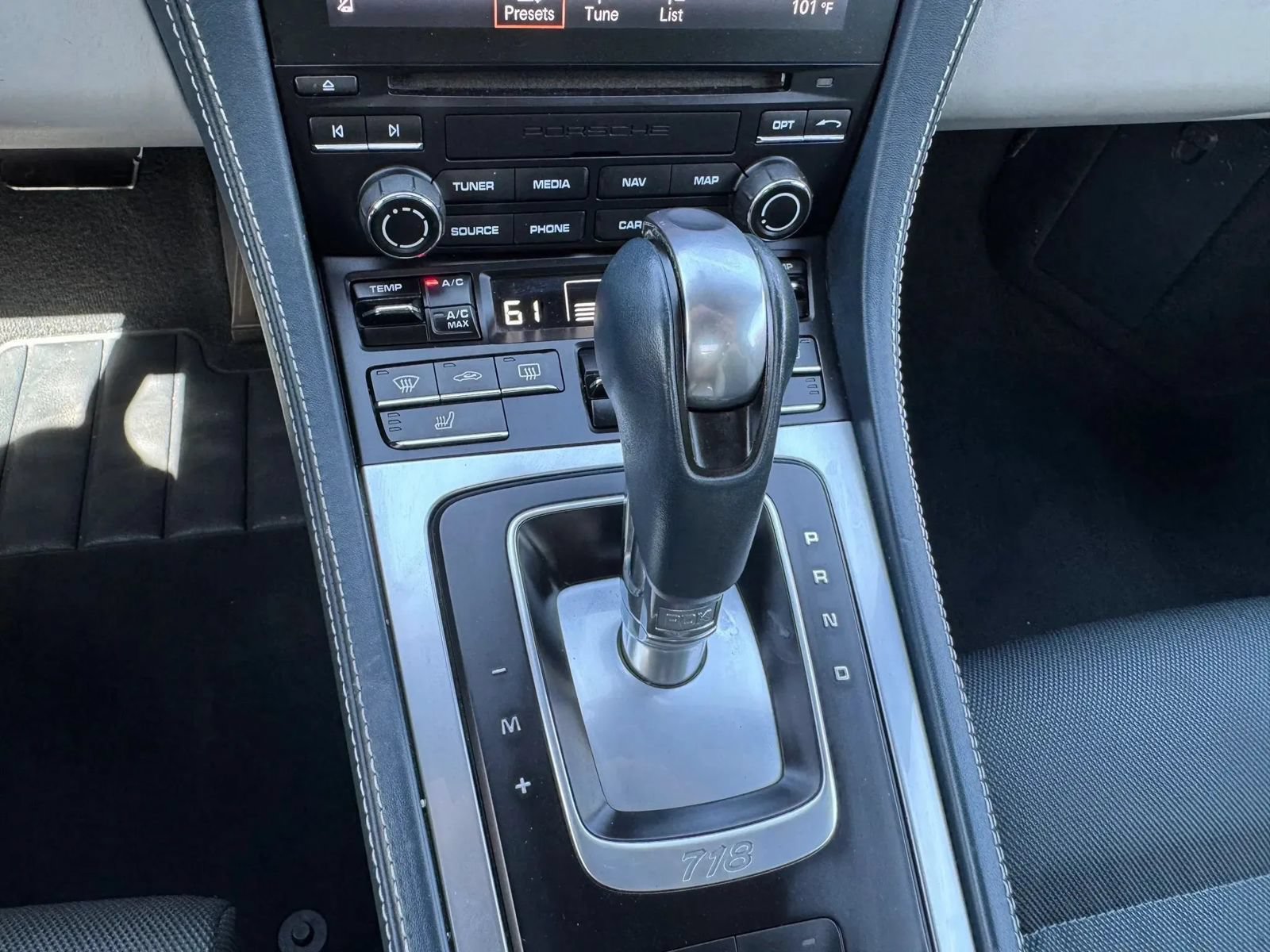 Used 2020 Porsche 718 Boxster RWD image 24