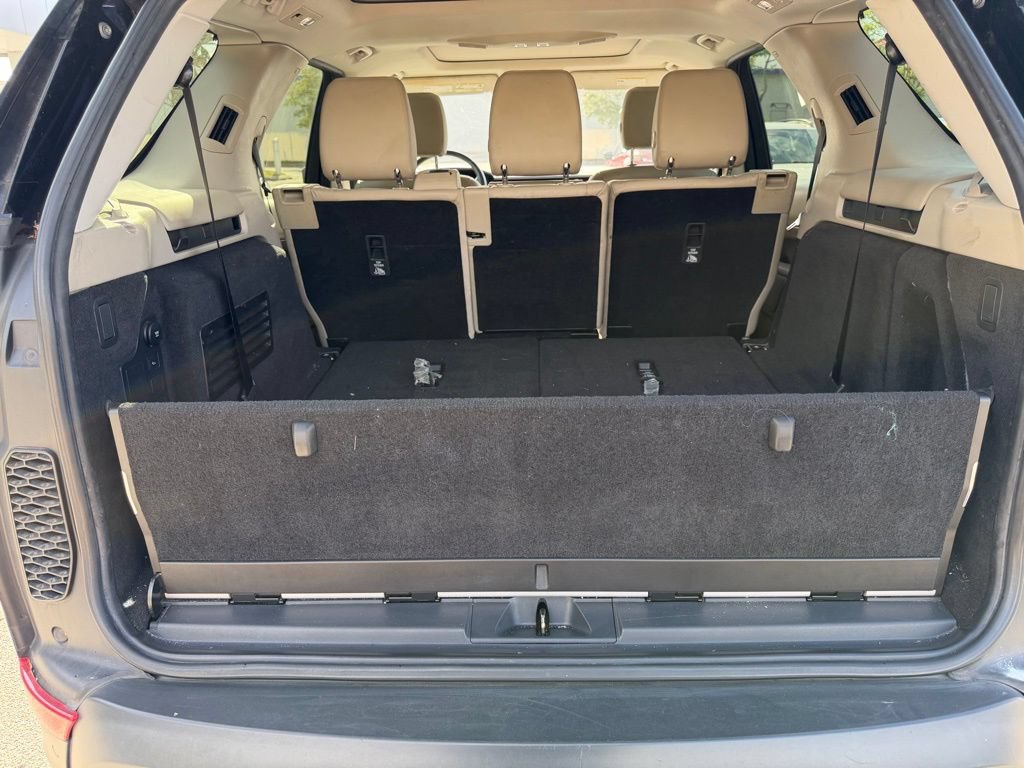 Used 2018 Land Rover Discovery HSE AWD/4WD image 7