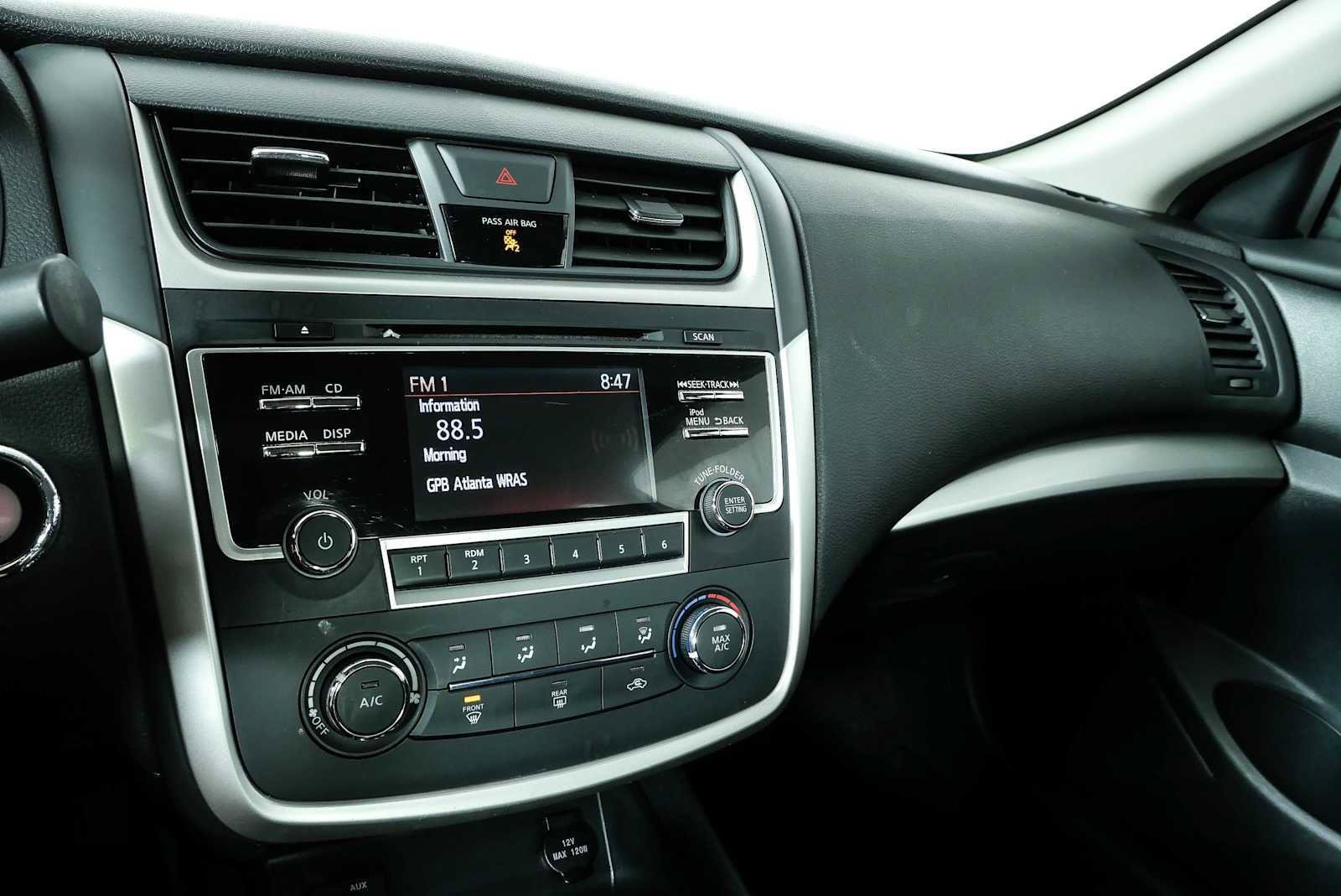 Used 2017 Nissan Altima 2.5 S w/ Power Driver Seat Package FWD image 12