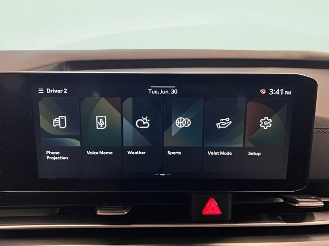 Used 2026 Kia Carnival FWD image 22