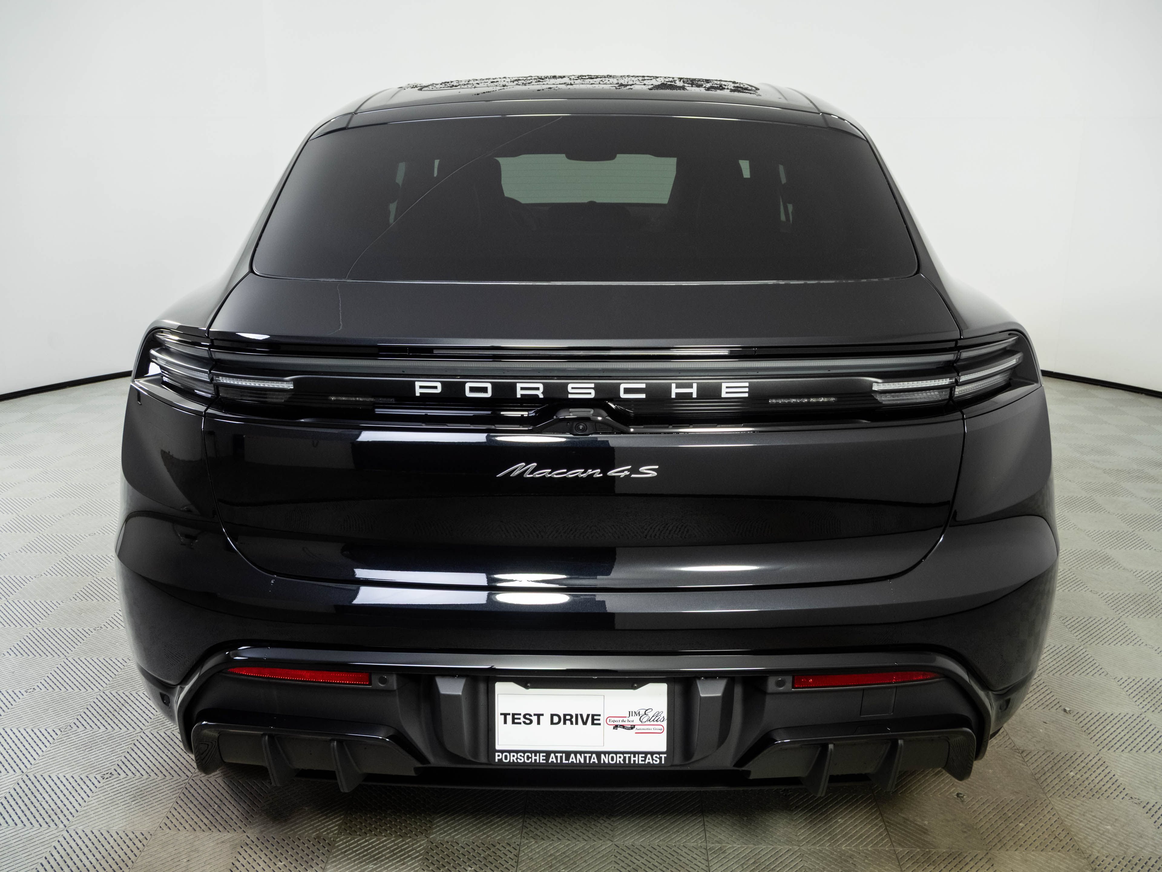 New 2026 Porsche Macan 4S Electric AWD/4WD image 30