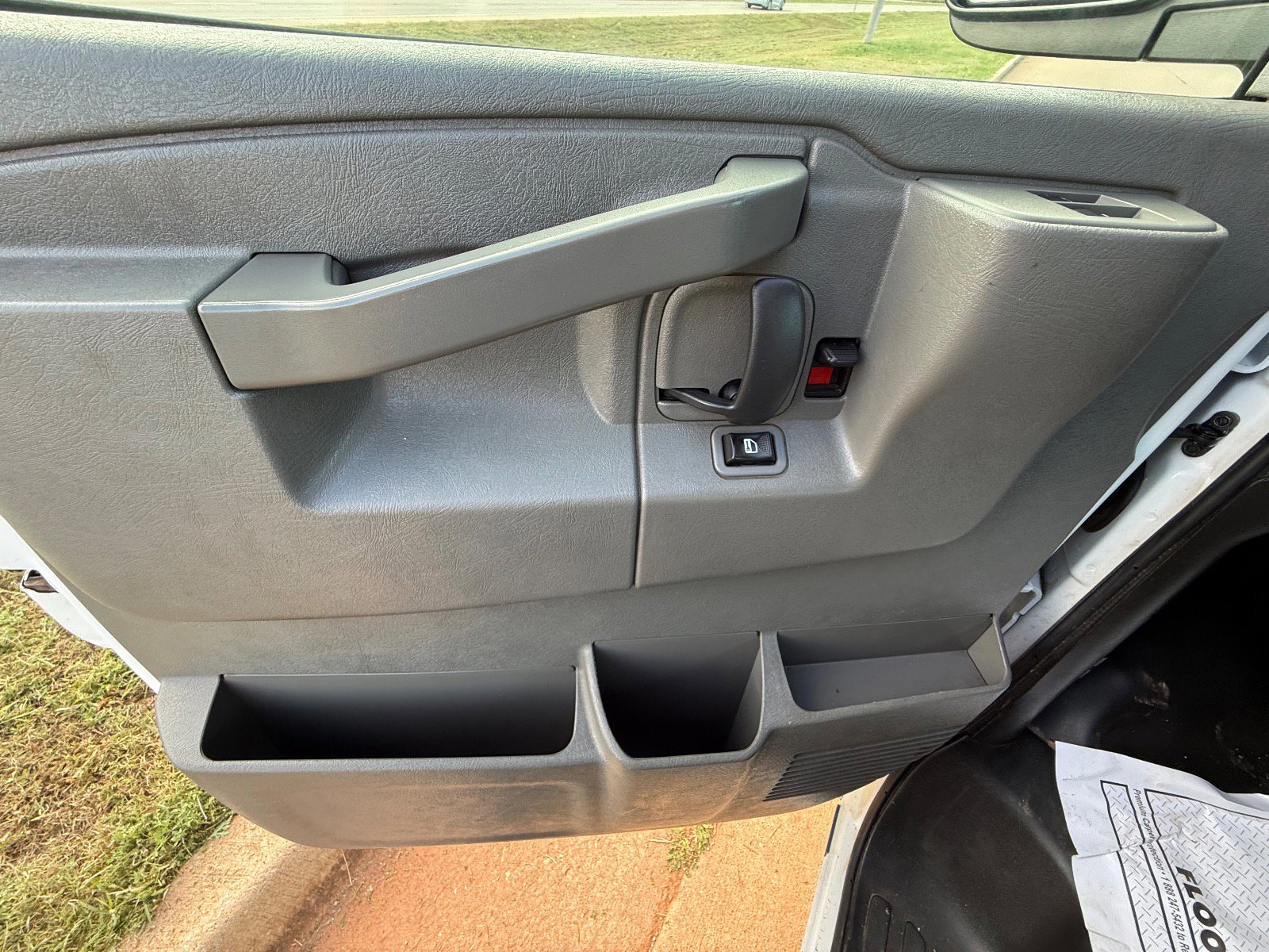 Used 2016 GMC Savana 2500 image 11