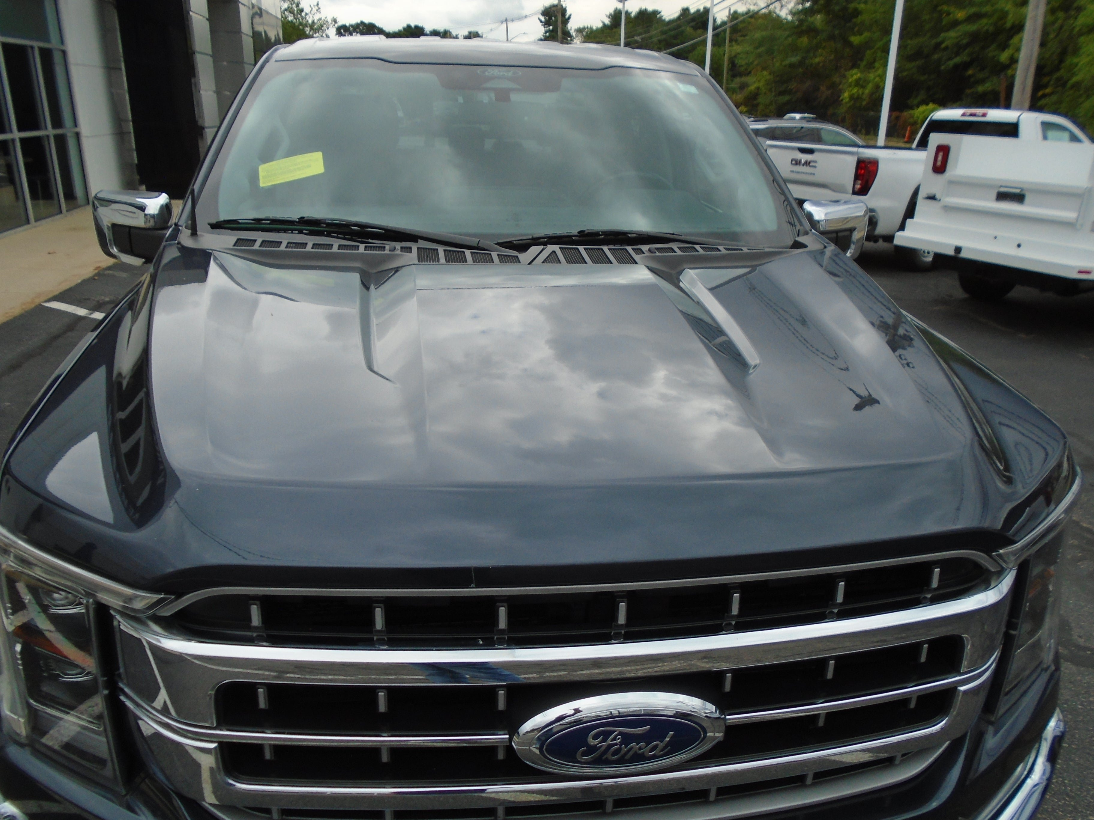 Used 2022 Ford F150 Lariat w/ Equipment Group 502A High AWD/4WD image 12