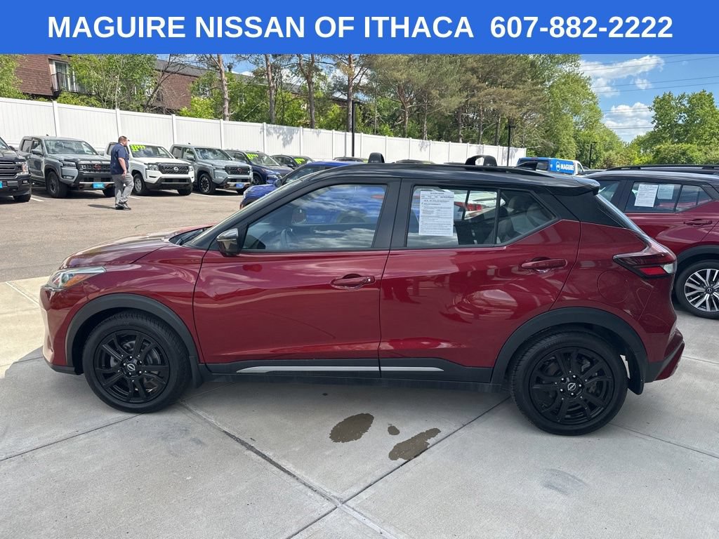 Used 2023 Nissan Kicks SR w/ SR Premium Package FWD image 8