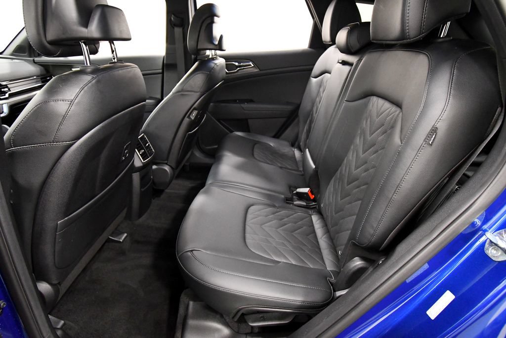 Certified 2025 Kia Sportage X-Pro AWD/4WD image 15